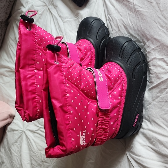 Sorel Other - Girl's Sorel "Flurry" snow boots